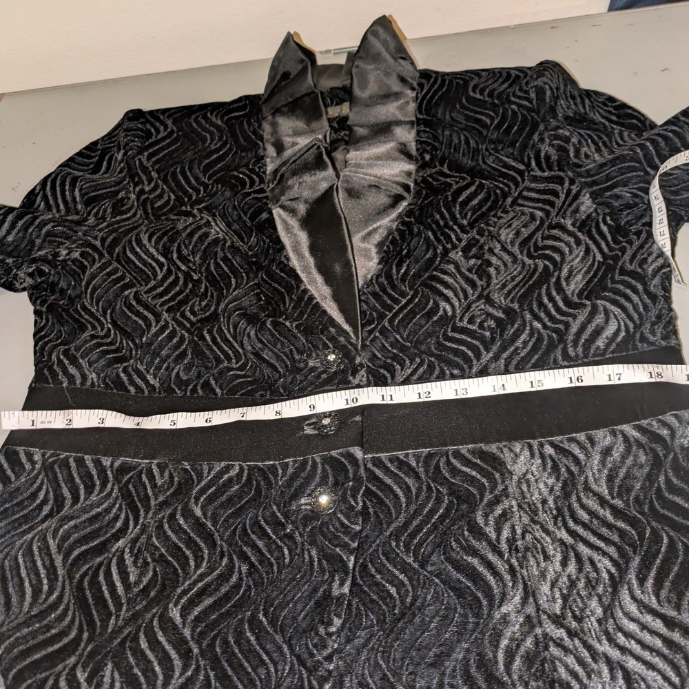 VTG 90s Vamp Blazer 14 Whimsigoth Corporate Goth Textured Velvet Pleated Collar - Picture 9 of 10